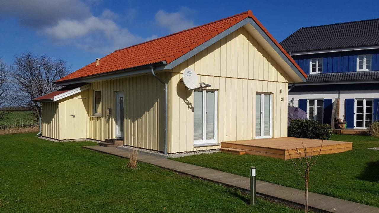 Ferienhaus Seestern Altefähr エクステリア 写真