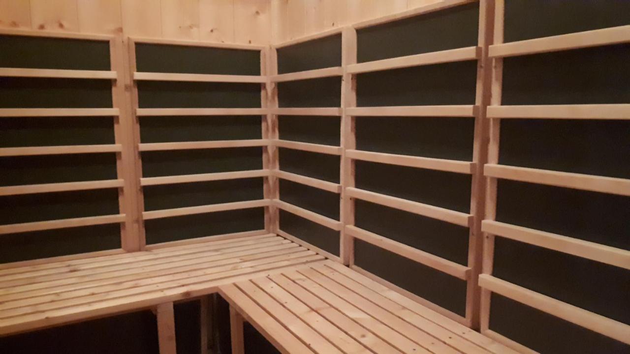 Ferienhaus Seestern Altefähr エクステリア 写真